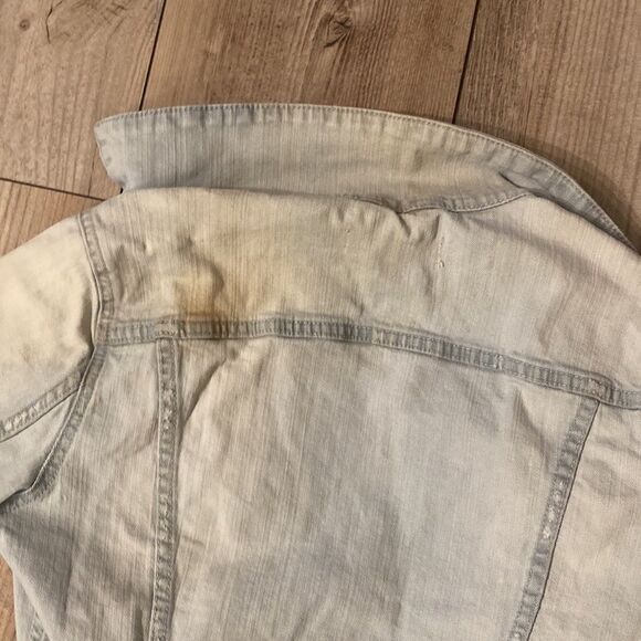 H & M Size 8 Jean Jacket Light Washed - Picture 5 of 7
